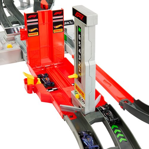 Hot Wheels Racing Formula 1 Grand Prix Trackset with Vehicles (Pre-Order)