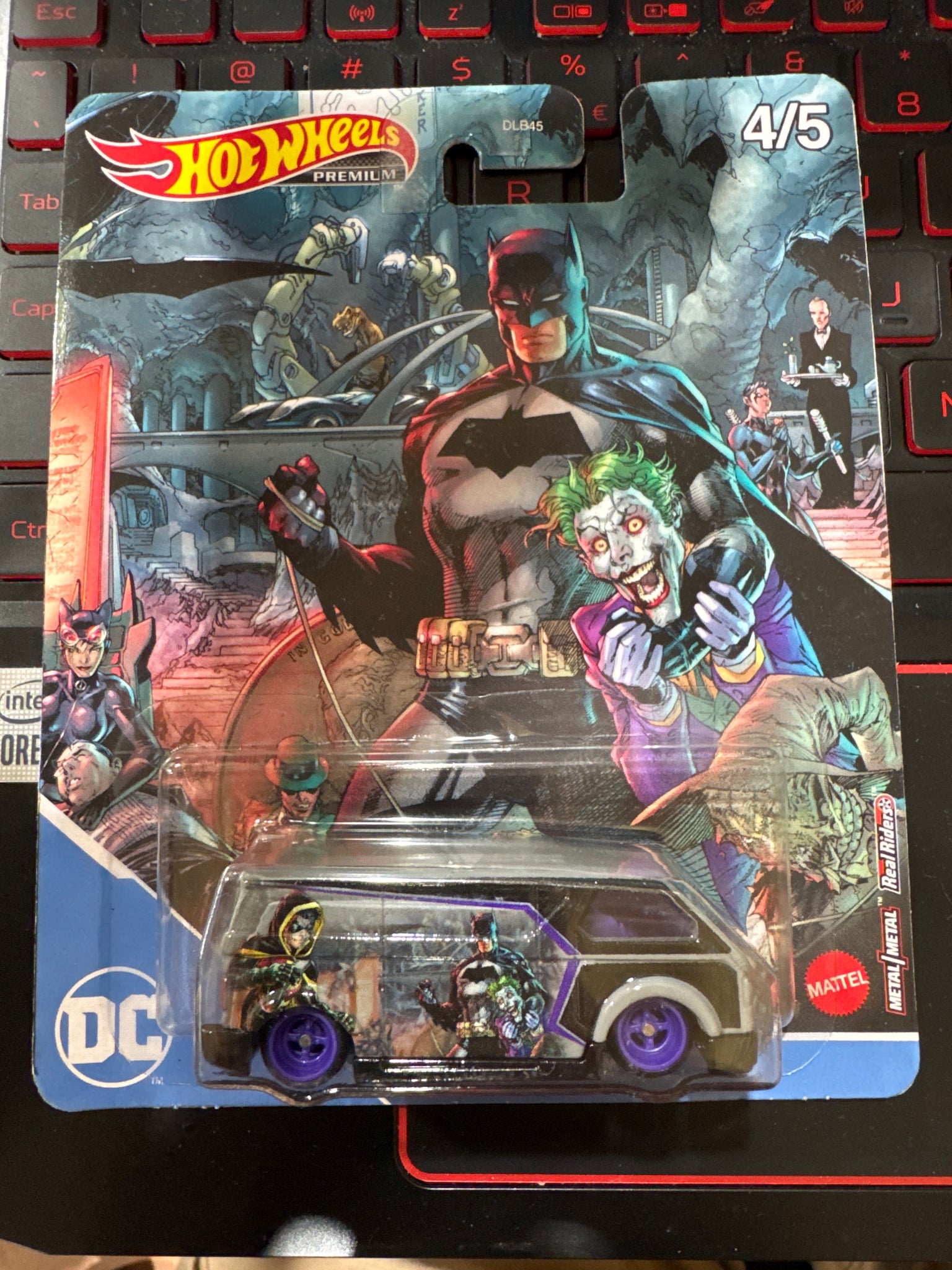 Hot Wheels Premium Pop Culture - MBK Van - Batman