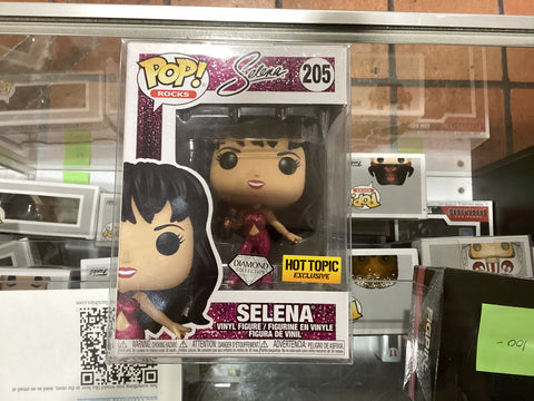 Selena (Diamond Burgundy Outfit) Pop! Vinyl Figure - Hot Topic Exclusive