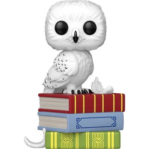 Harry Potter Hedwig on Books Premium Funko Pop! Vinyl Figure #213 - Specialty Series (Pre-Order)